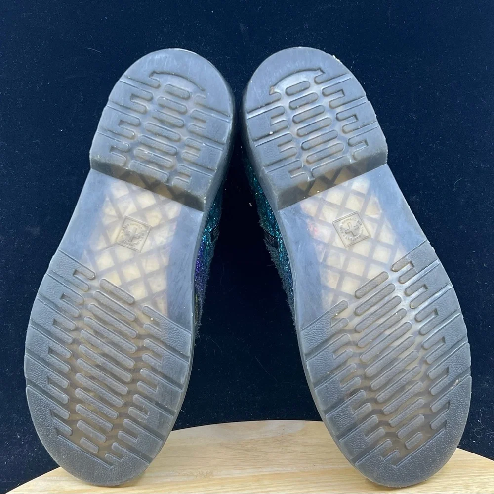 Doc Martens 1460 Pascal Rainbow Croc Metallic Suede Women US Size 7 - Picture 9 of 10